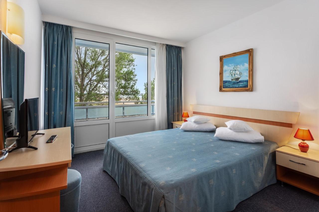 Hotel Sirena Saturn All Inclusive Екстер'єр фото